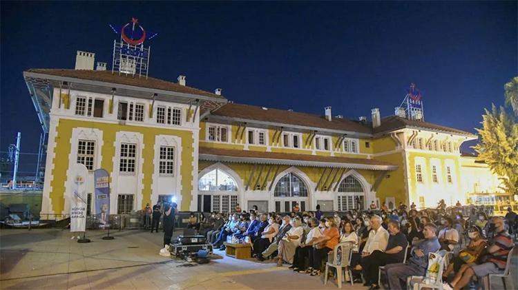 Adana tren garı 138 yıldır tarihe tanıklık ediyor