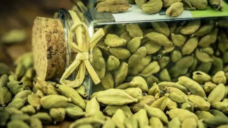 Safran kadar pahalı: Osmanlı saraylarında en çok o vardı Mide ve hazımsızlığa birebir Padişahlar her gün bir tutam tüketiyordu