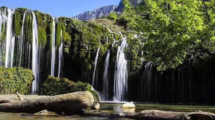 Adana sıcaklarından kaçan vatandaşlar Yedigözeye akın ediyor