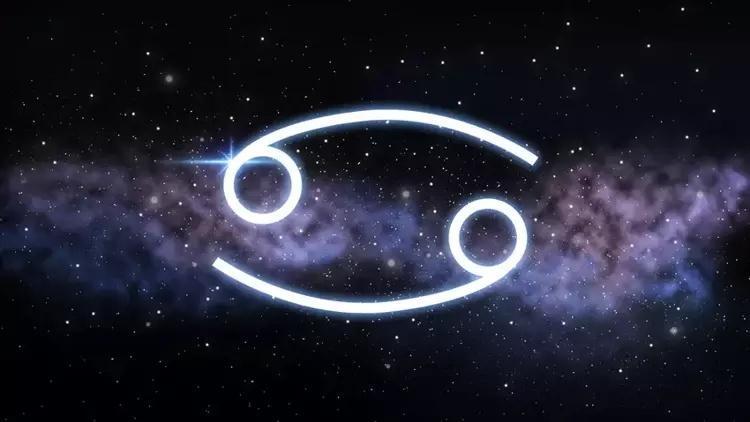 Yay dolunayının 12 burç için etkilerini Astrolog Dinçer Güner açıkladı Mayıs sonu ilişkilere nokta koyuyor