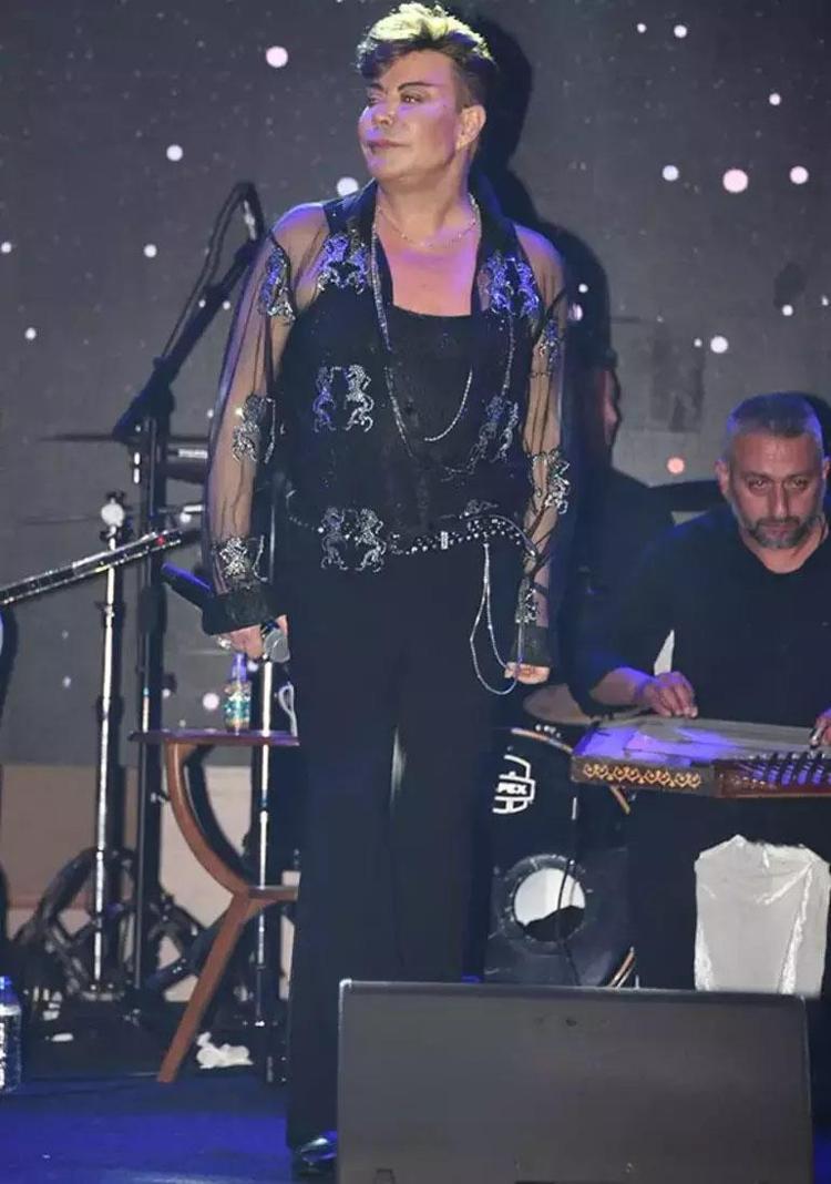 Fatih Ürek, Bodrumdaki lüks evini satamadı Boya için 500 bin TL istemişler