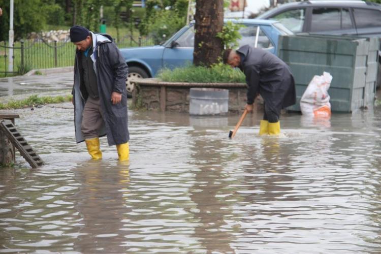 Meteoroloji son dakika duyurdu Kavurucu sıcaklar öncesi yağışlar bir anda bastıracak