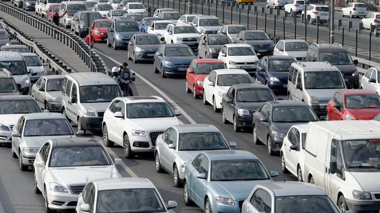 Arabası olanlar dikkat Yeni dönem başladı: Artık e-Devletten yapılacak