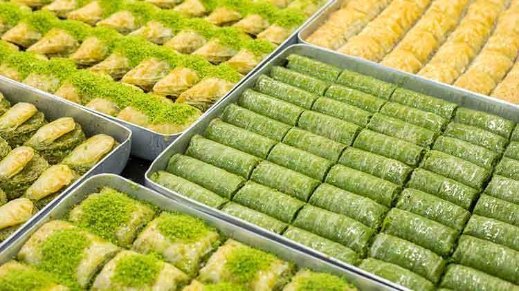 Gaziantepin yeşil altını: Fıstık sarma hem göze hem de damağa hitap ediyor