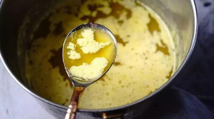 Reflüyü azdırmaz, mideyi ateş topuna çevirmez; Tereyeğından 10 kat daha saf Vücudu omega-3e doyuruyor