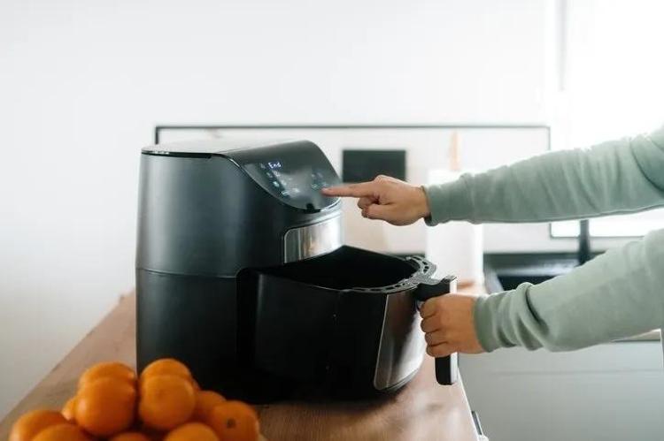 Airfryer kullananların en çok yaptığı hatalar: Herkes bunu yapıyormuş