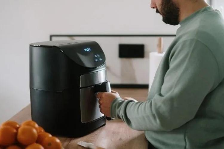 Airfryer kullananların en çok yaptığı hatalar: Herkes bunu yapıyormuş