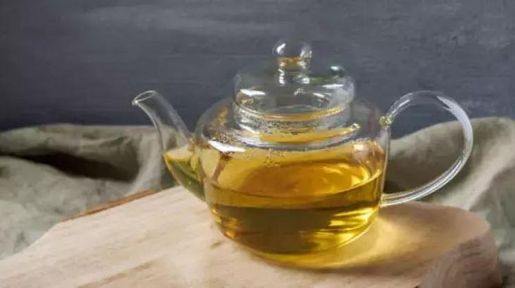 Kuru hali çok seviliyor ama kaynatıp içince karaciğeri tertemiz yapıyor