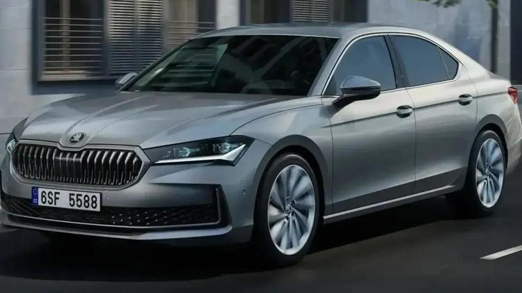 Yeni nesil Skoda Superb satışa çıktı; fiyatına kimse inanamadı
