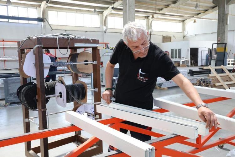 “CAM BALKONLAR ÇOK CİDDİ ENERJİ TASARRUFU SAĞLIYOR”