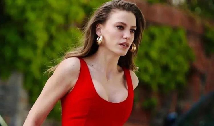 SERENAY SARIKAYA