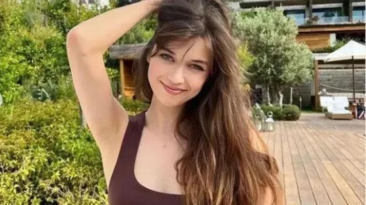 AFRA SARAÇOĞLU