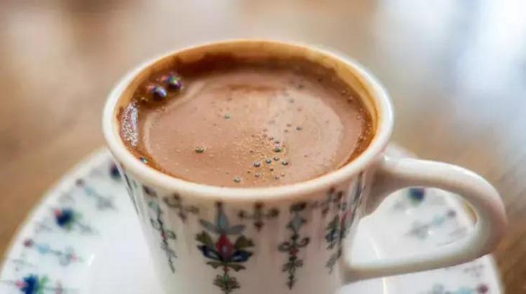Türk kahvesinin içine limon damlatınca ne olur Bu kürü uygulayanın metabolizması uçuyor