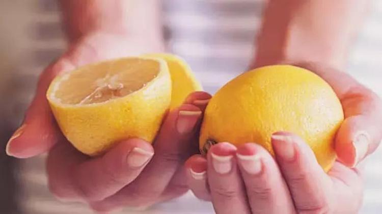 Türk kahvesinin içine limon damlatınca ne olur Bu kürü uygulayanın metabolizması uçuyor