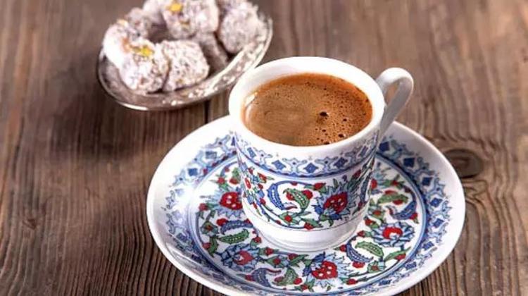 Türk kahvesinin içine limon damlatınca ne olur Bu kürü uygulayanın metabolizması uçuyor