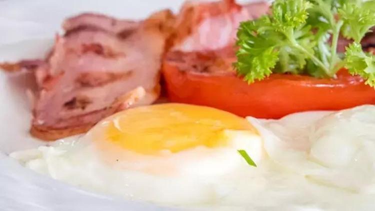 Meyve yemek için günün en doğru saatini Canan Karatay açıkladı