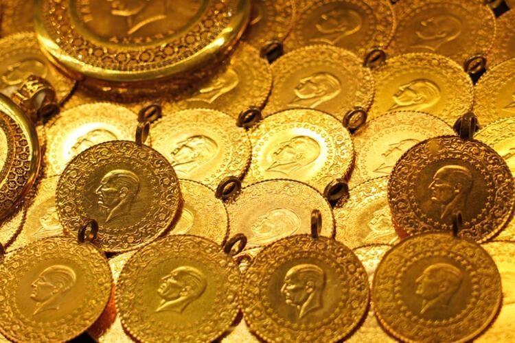 BUGÜN PİYASADA SON DURUM NE Güne 2453 liradan başlayan gram altın şu dakikalarda sakin seyrederek 2450 liradan işlem görüyor. Gram altında gün içerisinde en düşük 2435 lira, en yüksek ise 2457 lira seviyeleri test edildi.