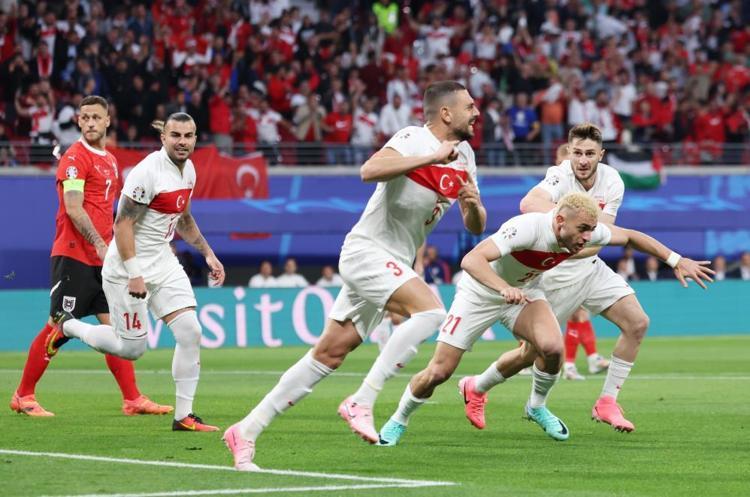 Merih Demiral, Mert Günok resmen çıldırttı Avrupalılar inanamadı: Türklerin rüya gecesi
