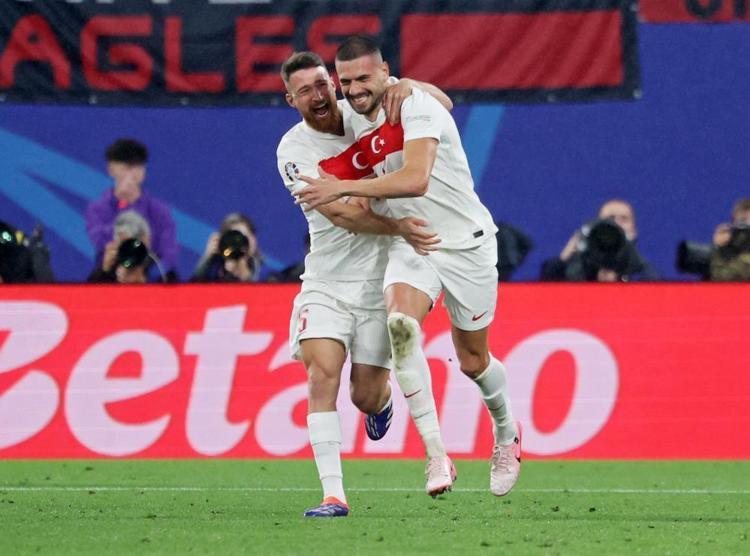 Merih Demiral, Mert Günok resmen çıldırttı Avrupalılar inanamadı: Türklerin rüya gecesi