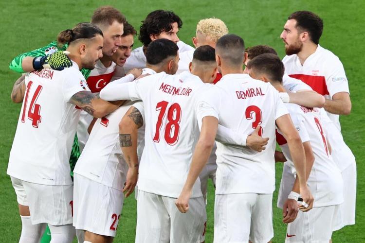 Avusturya-Türkiye maçında olay yaratan konuşma İzleyen herkes duydu