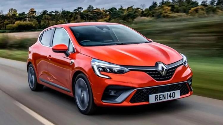 Sonunda Renault Clio Cross fiyatı belli oldu; En ucuz SUV model araç piyasasında sürpriz yaptı
