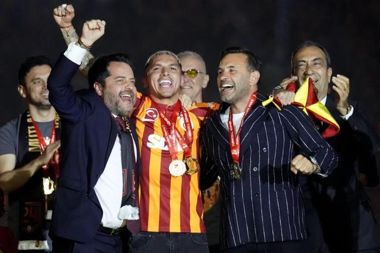 Galatasaray yeni Sacha Boeyini buldu Dursun Özbekten bomba etkisi yaratacak transfer