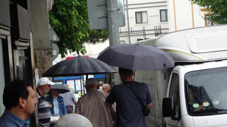 Meteorolojiden son dakika yağmur uyarısı Kavurucu sıcaklara kısa mola: İstanbul, Ankara, İzmir