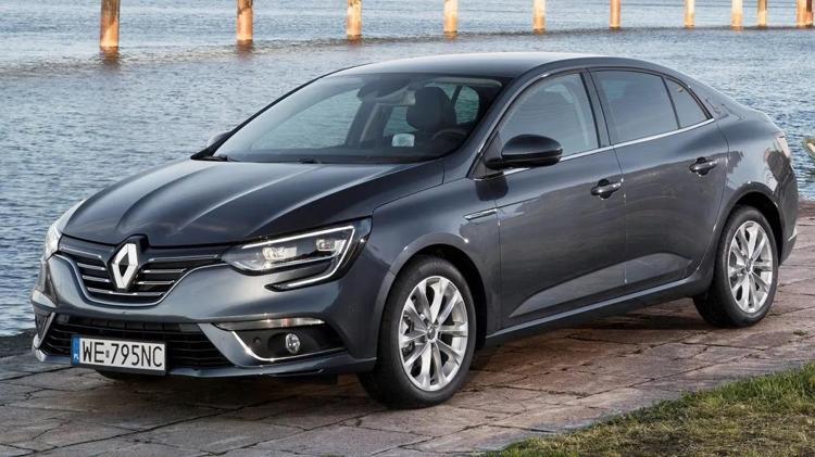 Renault Megane Sedan fiyatı bu kez en dipte; Yeni listeye en tutkunları bile inanamadı