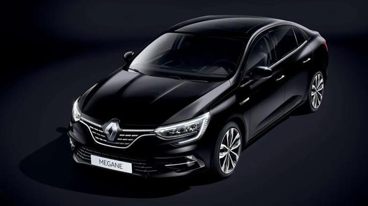 Renault Megane Sedan fiyatı bu kez en dipte; Yeni listeye en tutkunları bile inanamadı