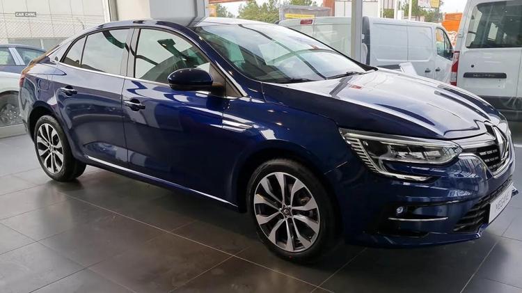 Renault Megane Sedan fiyatı bu kez en dipte; Yeni listeye en tutkunları bile inanamadı