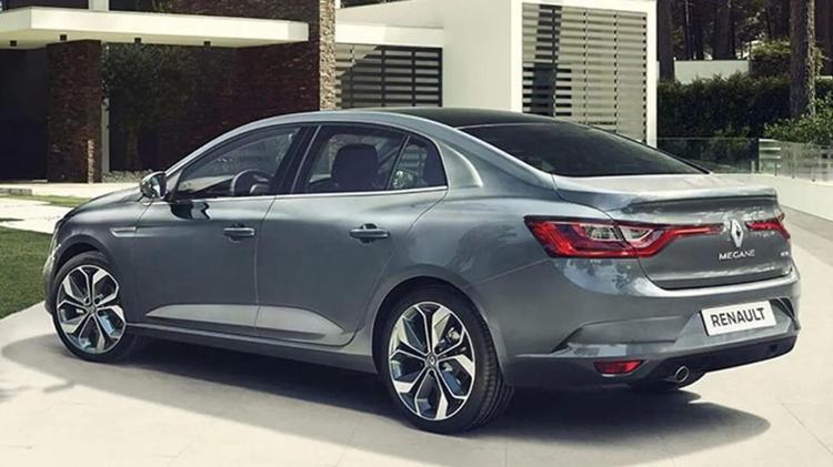 Renault Megane Sedan fiyatı bu kez en dipte; Yeni listeye en tutkunları bile inanamadı