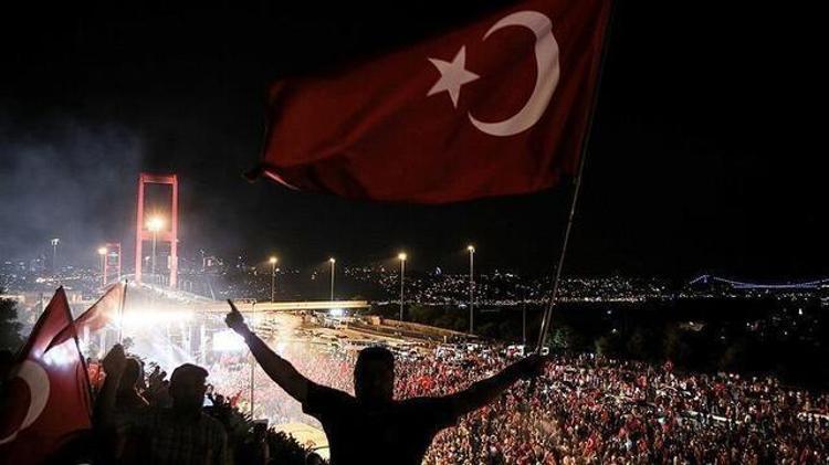 15 Temmuz resmi tatil mi, hangi güne denk geliyor