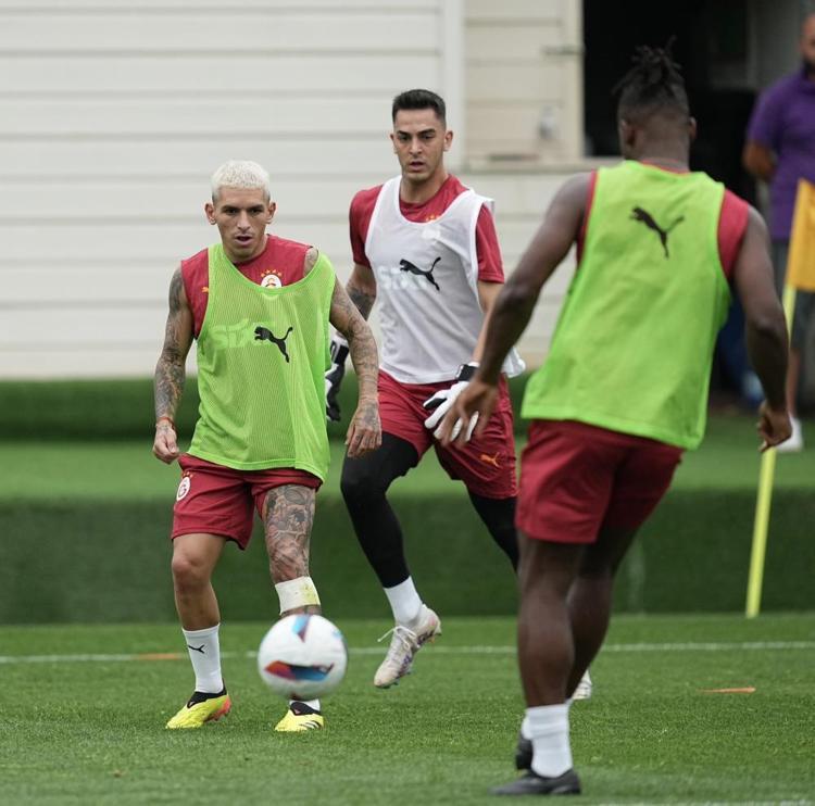 Galatasaraydan çifte transfer bombası, Yeni Sacha Boey ile anlaşıldı