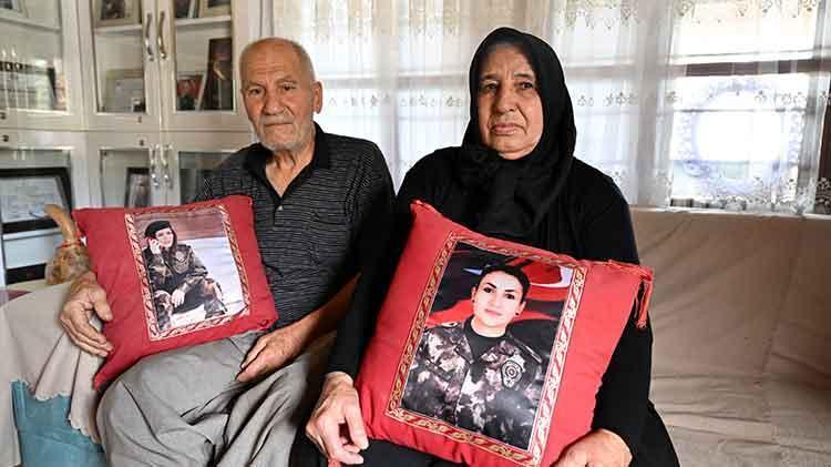 FETÖ darbe girişiminin 8. yılı: Şehit Sevda Güngörün ailesi fotoğraflarla teselli buluyor