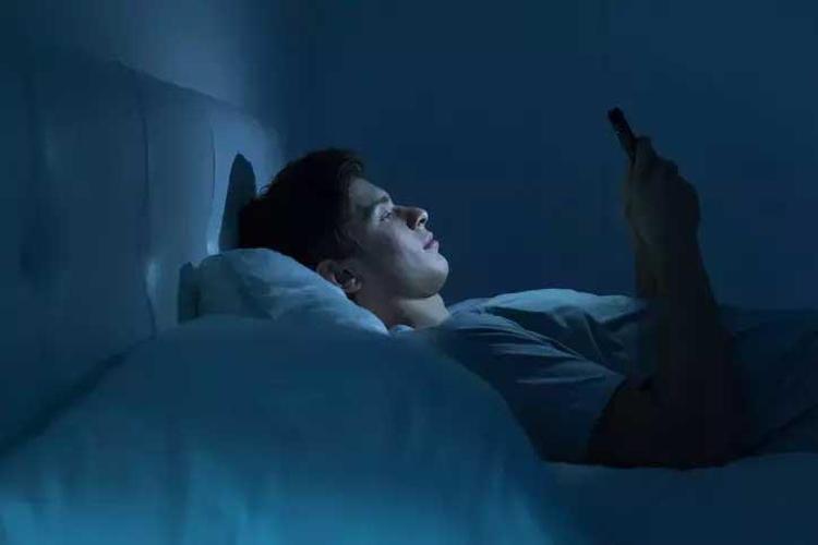 Akıllı telefonlar depresyon ve stres seviyelerinde artışa neden oluyor