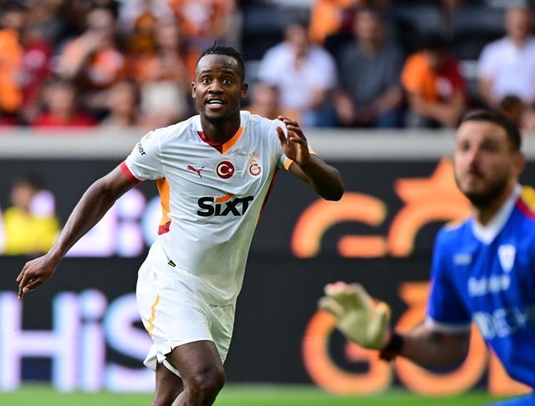 Galatasaray, Lecceyi mağlup etti Heyecan D-Smartta yaşandı