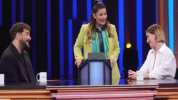 Password Hazal Kaya’yı konuk ediyor Kahkahanın dozu artıyor