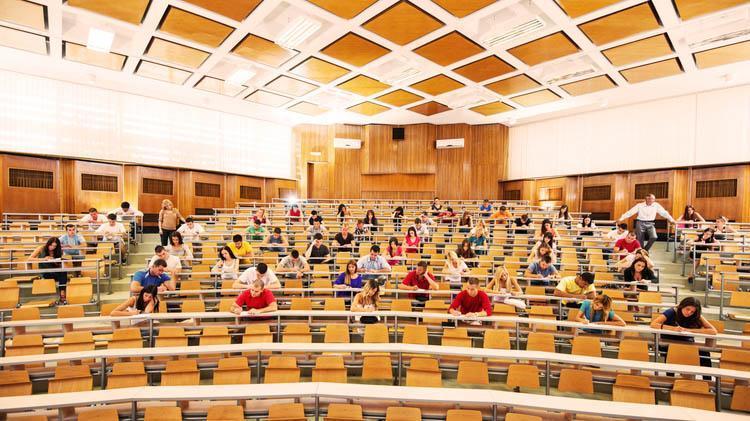 Üniversiteye başlayacak öğrencilere uzmanından tavsiyeler “Dersi geçeyim yeter” demeyin, zamanla istekler değişir’