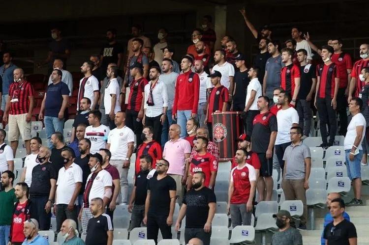 Süper Ligin seyirci rekortmeni takımı belli oldu En çok seyirci çeken stadyumlar listesinde zirve onun