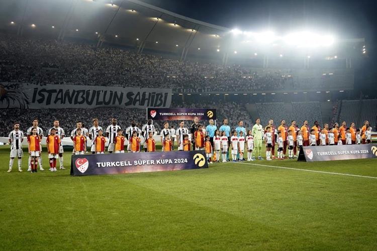 Beşiktaş Süper Kupada Galatasaraya gol yağdırdı: 5-0