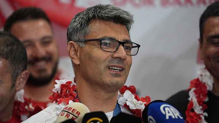 YUSUF AĞABEYİN BİR GÜN BIRAKIP GİDEBİLECEĞİ GERÇEĞİ BENİ ÜZÜYOR
