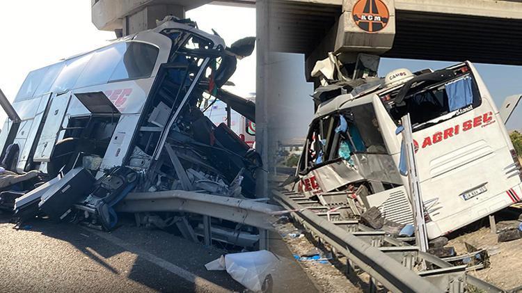 Ankarada korkunç kaza Otobüs ikiye ayrıldı, 9 can kaybı, 26 yaralı, kameraya böyle yansıdı