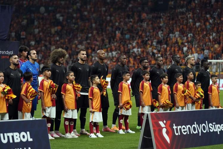Galatasaray - Hatayspor maçında penaltı olay oldu: Hakkınız yok, kabul edilemez