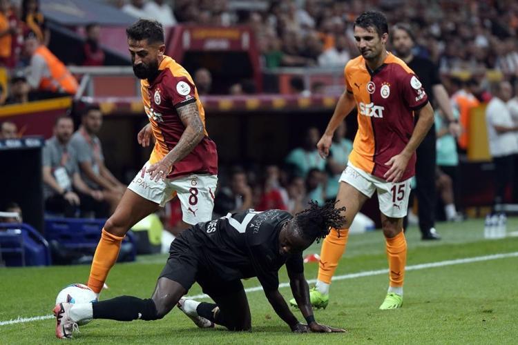 GALATASARAYIN KAZANDIĞI PENALTI