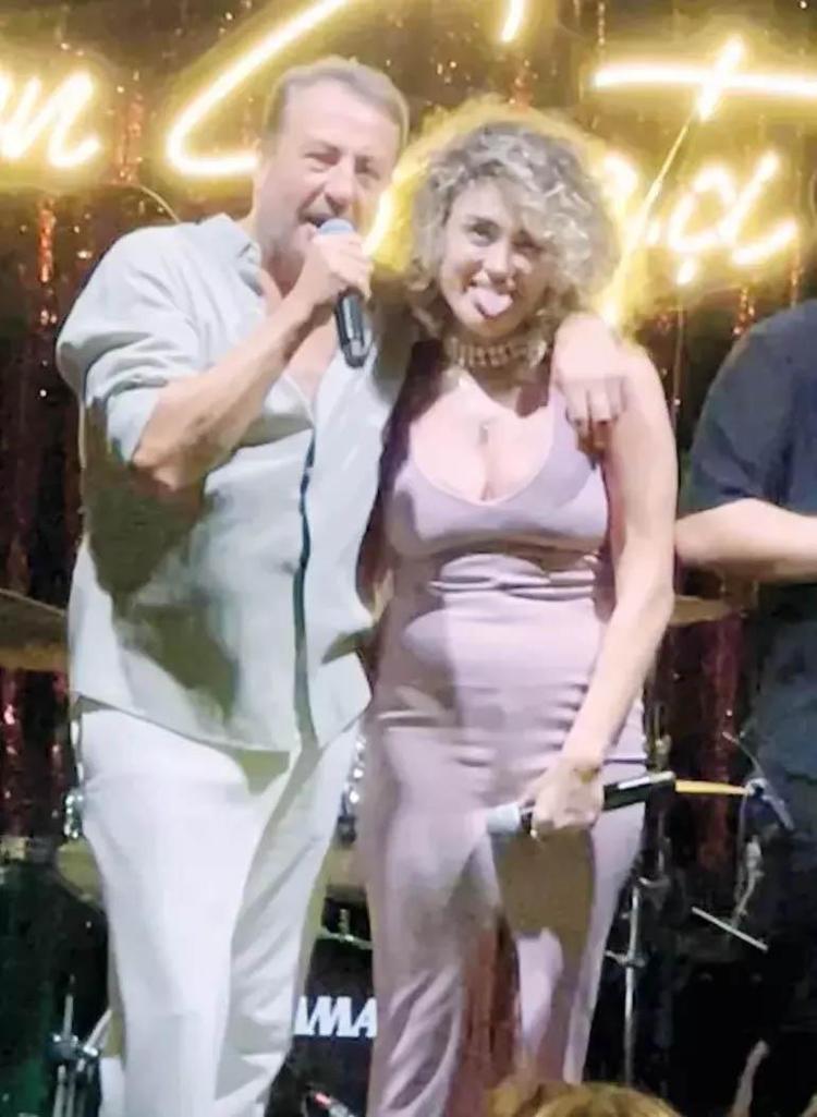 ADINI DUYDU, DİL ÇIKARDI
