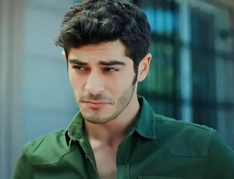 BURAK DENİZ EVLİLİĞE ŞAŞIRDI