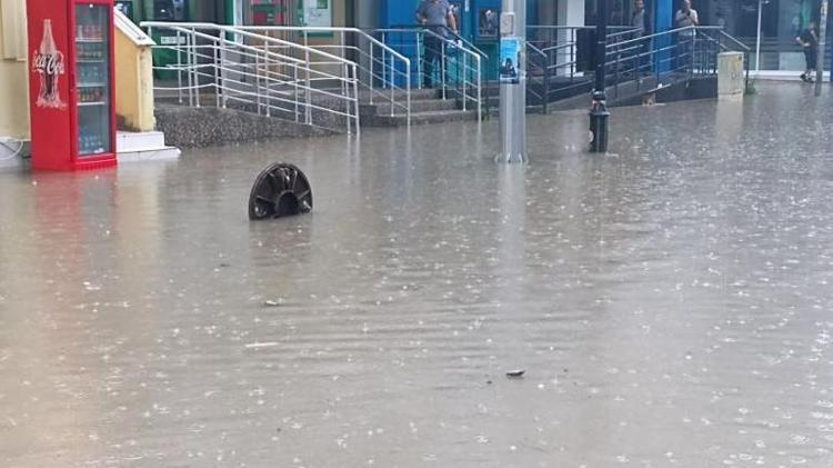 SAMSUN’DA SEL BASKINI