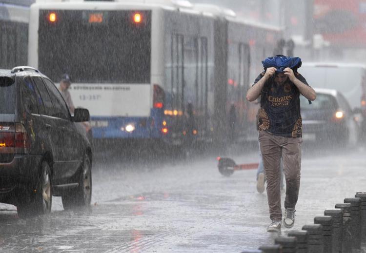 Meteoroloji son dakika uyardı İstanbul dahil birçok ilde günlerce yağacak