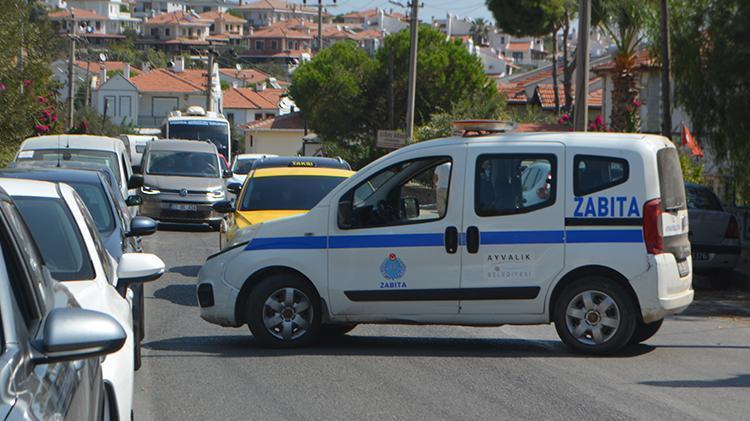 Ayvalık Cunda Adasını karıştıran karar 35 yıllık yol ulaşıma kapatıldı