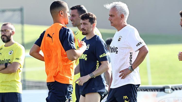 Ali Koç denedi olmadı, Mourinho ayrılık konuşması yaptı: Gençsin, git başka takımda oyna